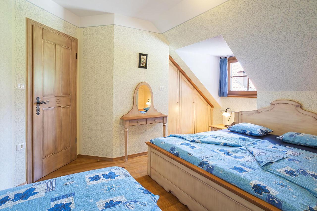 Apartments Tourist Farm Matijovc Naklo ภายนอก รูปภาพ