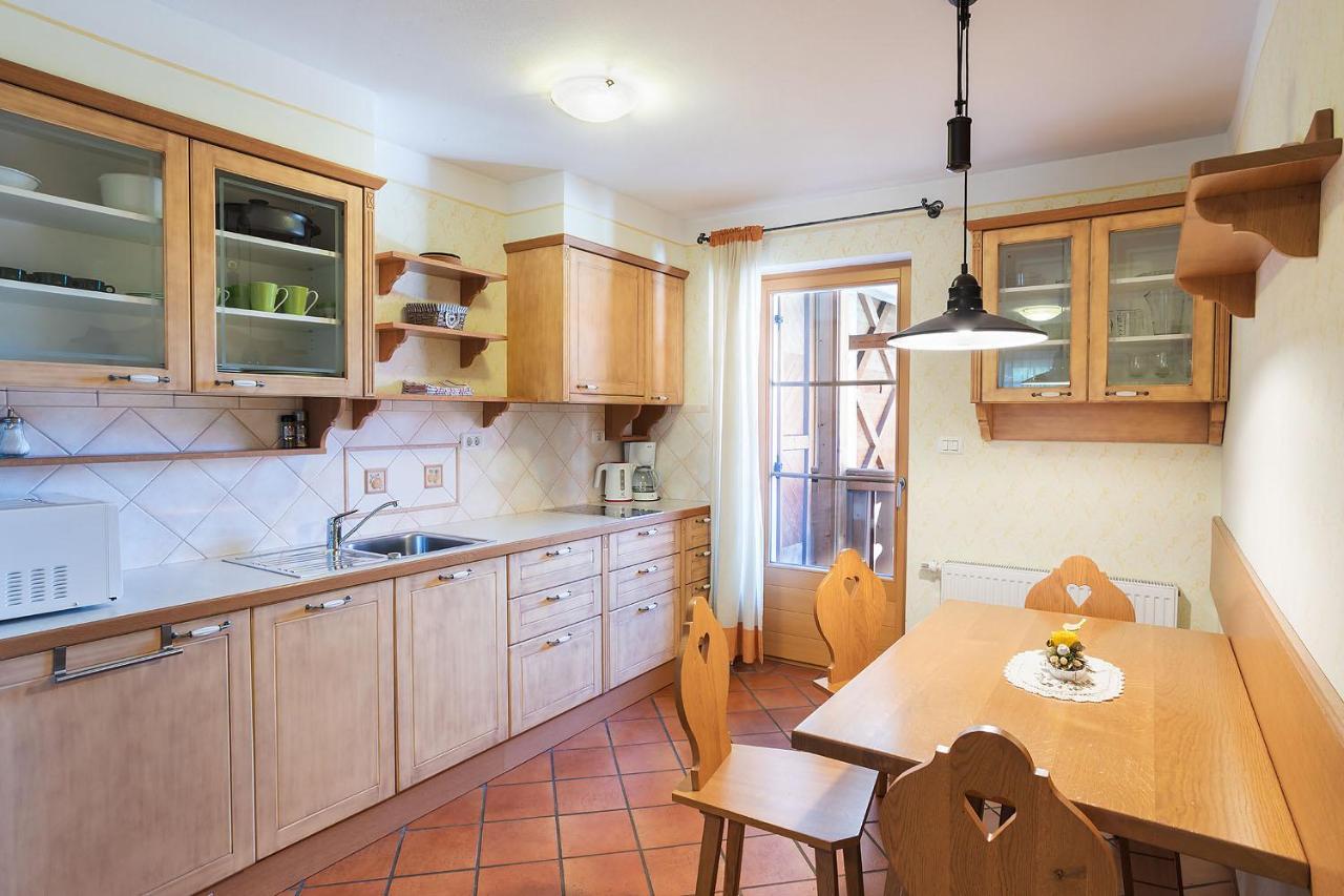 Apartments Tourist Farm Matijovc Naklo ภายนอก รูปภาพ