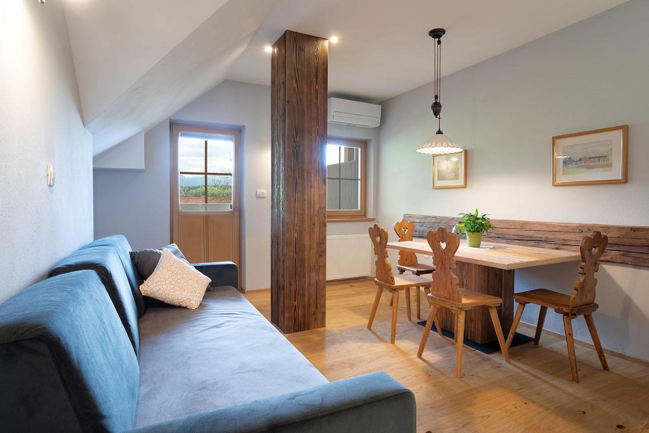 Apartments Tourist Farm Matijovc Naklo ภายนอก รูปภาพ