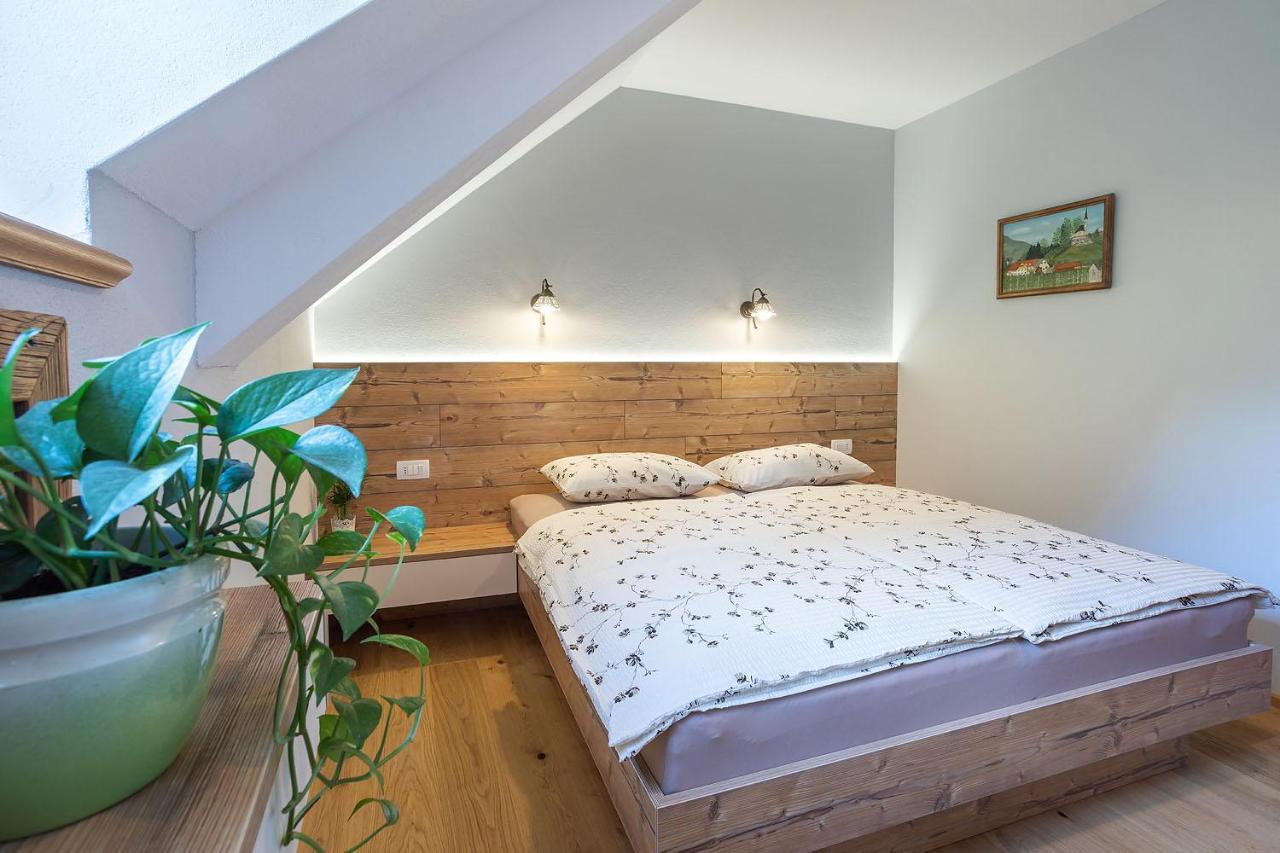 Apartments Tourist Farm Matijovc Naklo ภายนอก รูปภาพ
