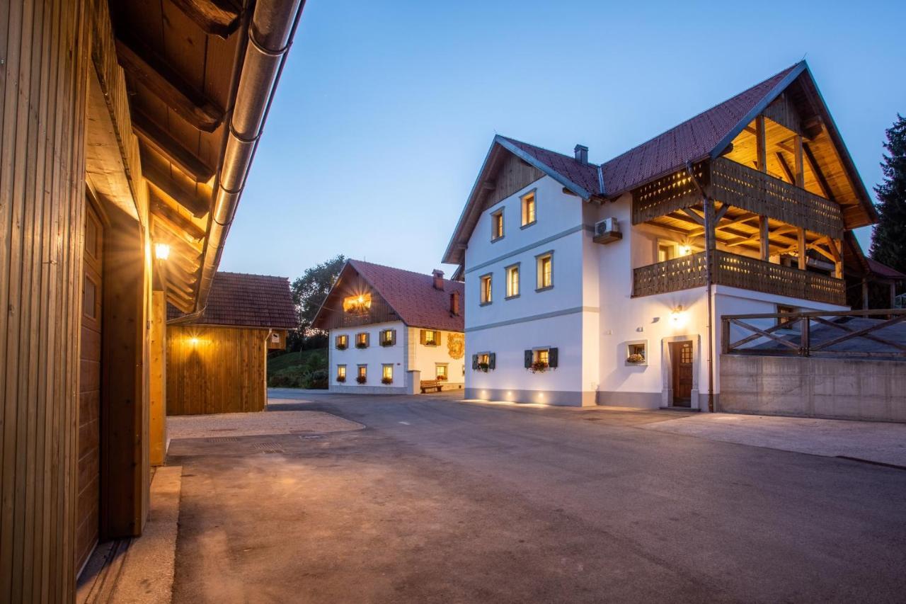 Apartments Tourist Farm Matijovc Naklo ภายนอก รูปภาพ